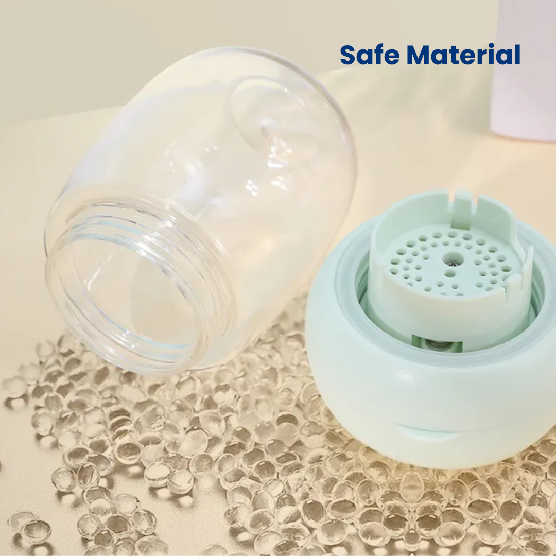 Portable Pet Water Bottle for Dogs & Cats – Leakproof Travel Cup with Lanyard (300ml / 550ml)